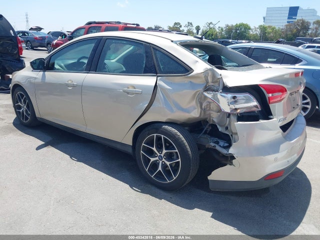 Ford FOCUS SEL 2018 1FADP3H21JL217468 Image 3