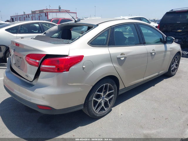 Ford FOCUS SEL 2018 1FADP3H21JL217468 Image 4