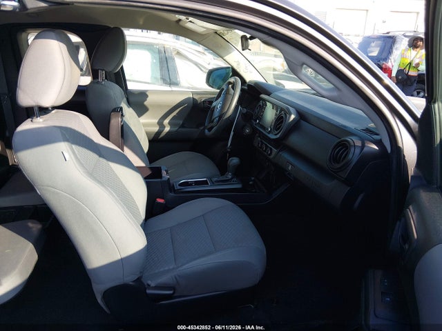 45342852 :رقم المزاد ، 3TYRZ5CN6NT014530 vin ، 2022 Toyota Tacoma Sr V6 مزاد بيع