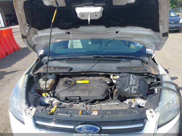 45342861 :رقم المزاد ، 1FMCU9JX8GUB10004 vin ، 2016 Ford Escape Titanium مزاد بيع