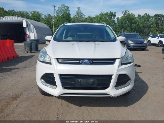45342861 :رقم المزاد ، 1FMCU9JX8GUB10004 vin ، 2016 Ford Escape Titanium مزاد بيع