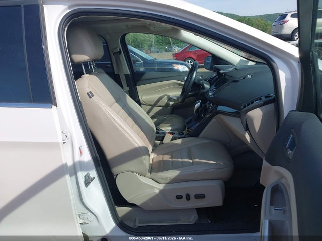 45342861 :رقم المزاد ، 1FMCU9JX8GUB10004 vin ، 2016 Ford Escape Titanium مزاد بيع