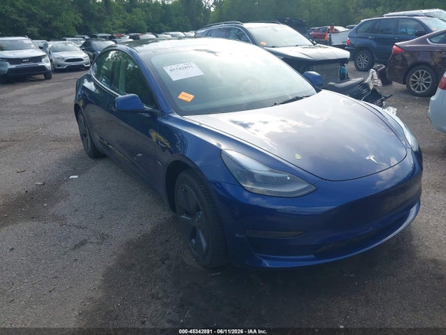 Tesla Model 3 Rear-wheel Drive 2023 5YJ3E1EAXPF682192 Image 1