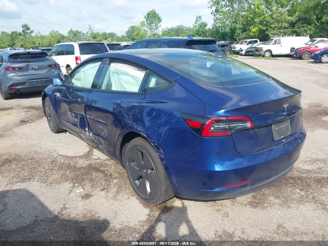 Tesla Model 3 Rear-wheel Drive 2023 5YJ3E1EAXPF682192 Image 3