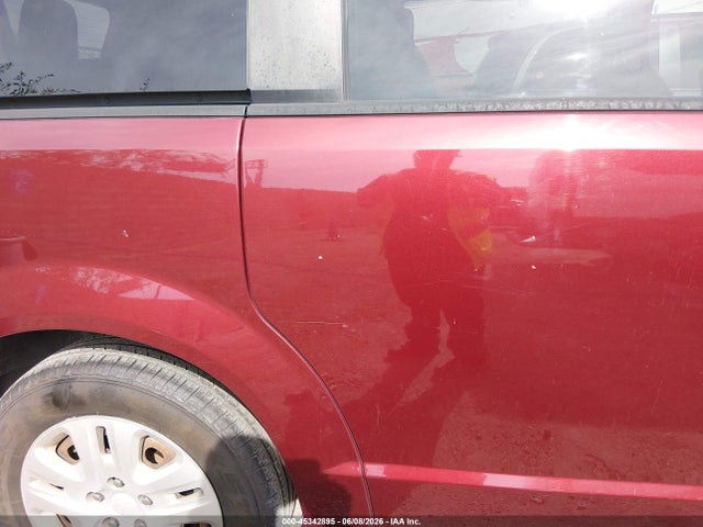 Auction sale of the 2018 Dodge Grand Caravan Se, vin: 2C4RDGBG2JR254833, lot number: 45342895