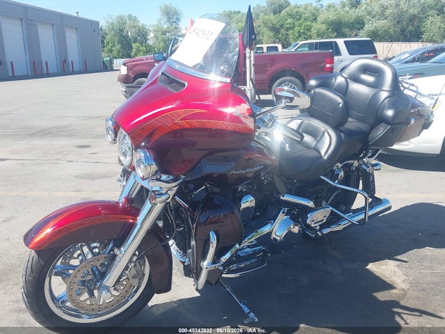 Harley-Davidson Flhtkse Cvo Limited 2014 1HD1TEN35EB952577 Image 2