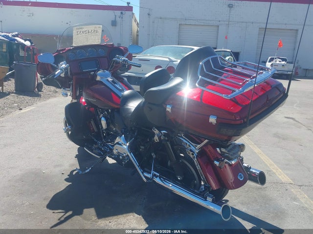 Harley-Davidson Flhtkse Cvo Limited 2014 1HD1TEN35EB952577 Image 3