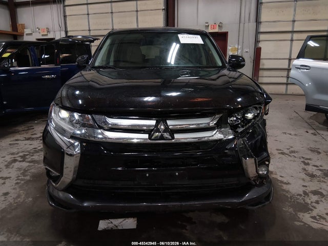 JA4AZ3A33JJ006143 Mitsubishi Outlander Es/le/se/sel