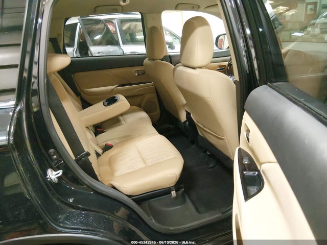 JA4AZ3A33JJ006143 Mitsubishi Outlander Es/le/se/sel