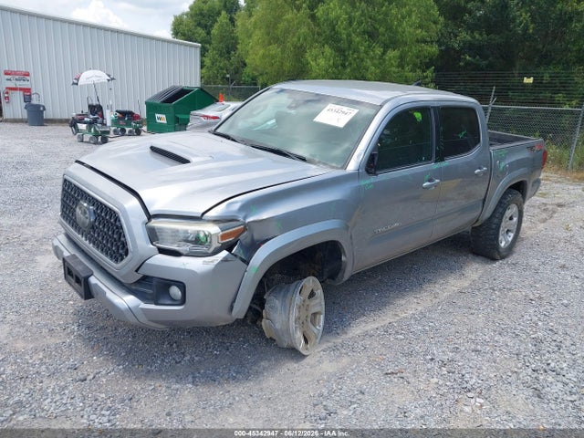 5TFCZ5AN6JX135342 Toyota Tacoma Trd Sport