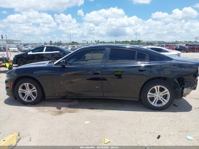 2022 Dodge Charger Sxt Rwd მანქანა იყიდება აუქციონზე, vin: 2C3CDXBG2NH172705, აუქციონის ნომერი: 45342962