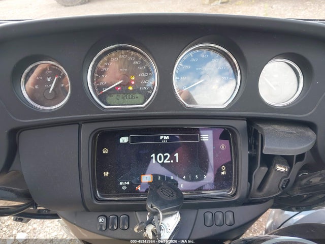 Harley-Davidson FLHTCUTG 2022 1HD1MAF17NB852757 Image 7