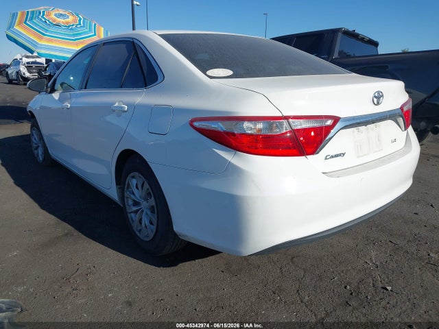 Toyota CAMRY LE 2015 4T4BF1FK8FR488669 Image 3