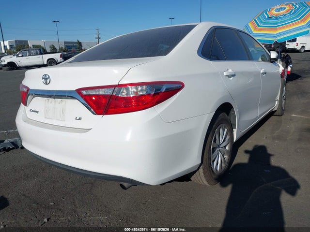 Toyota CAMRY LE 2015 4T4BF1FK8FR488669 Image 4