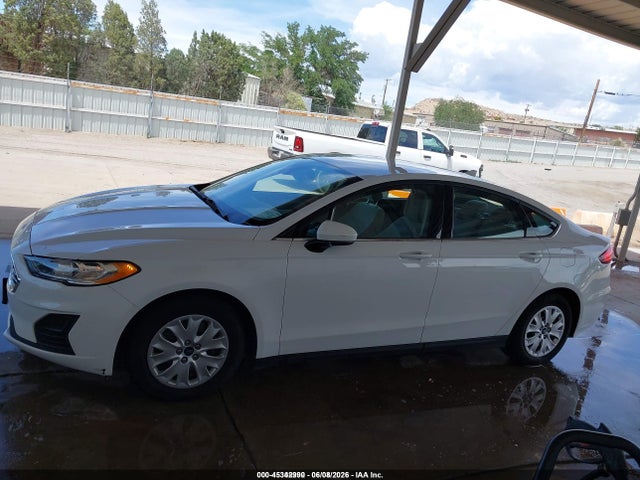3FA6P0G71LR201568 Ford FUSION S