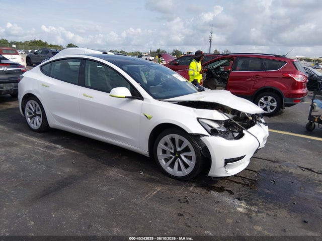 2023 5YJ3E1EA2PF431912 main image