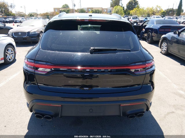 Porsche Macan T 2023 WP1AA2A58PLB16982 Image 16