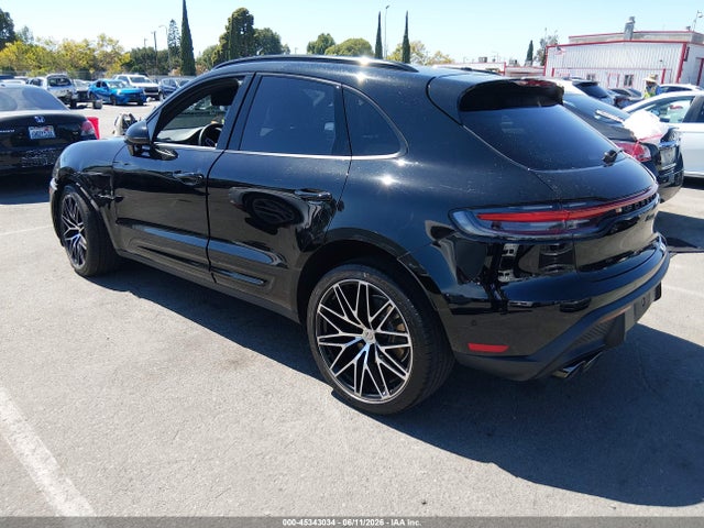 Porsche Macan T 2023 WP1AA2A58PLB16982 Image 3