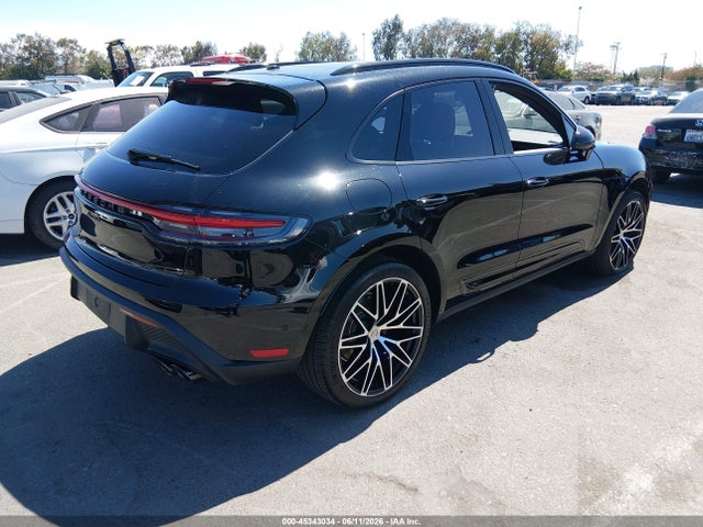 Porsche Macan T 2023 WP1AA2A58PLB16982 Image 4
