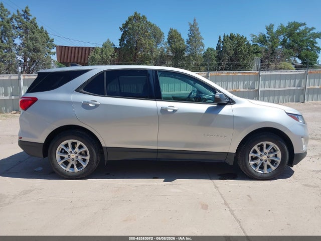 Chevrolet EQUINOX LS 2018 2GNAXREV4J6321404 Image 17