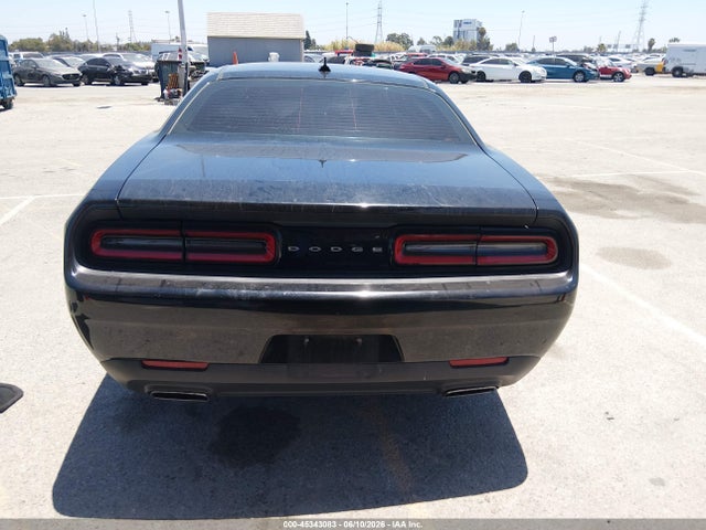 2C3CDZAG2FH910694 Dodge Challenger Sxt