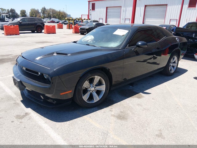2C3CDZAG2FH910694 Dodge Challenger Sxt