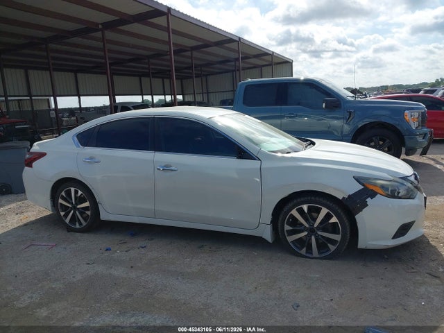 45343105 :رقم المزاد ، 1N4AL3AP0HC252372 vin ، 2017 Nissan Altima 2.5 Sr مزاد بيع