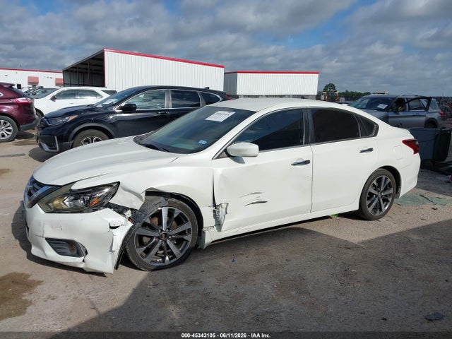 45343105 :رقم المزاد ، 1N4AL3AP0HC252372 vin ، 2017 Nissan Altima 2.5 Sr مزاد بيع