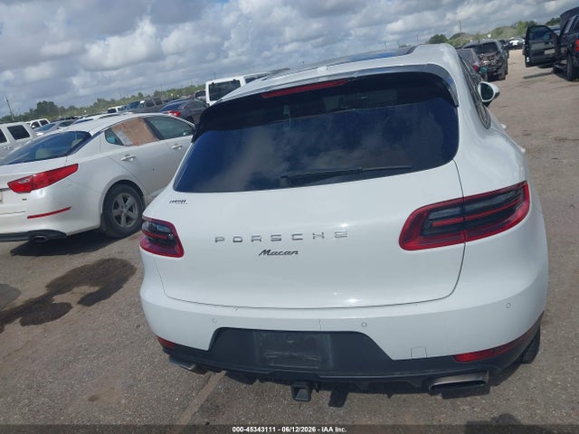 Auction sale of the 2017 Porsche Macan, vin: WP1AA2A58HLB00573, lot number: 45343111
