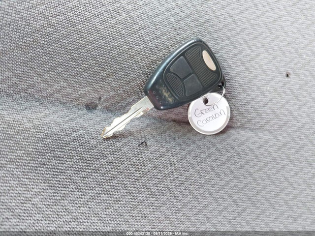 2006 Chrysler Town & Country მანქანა იყიდება აუქციონზე, vin: 1A4GP45R86B710747, აუქციონის ნომერი: 45343138