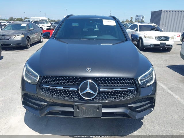 45343193 :رقم المزاد ، W1N0G8EB4MF941080 vin ، 2021 Mercedes-benz Glc 300 4matic Suv مزاد بيع