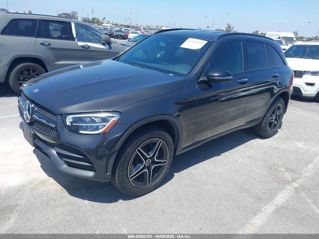 45343193 :رقم المزاد ، W1N0G8EB4MF941080 vin ، 2021 Mercedes-benz Glc 300 4matic Suv مزاد بيع