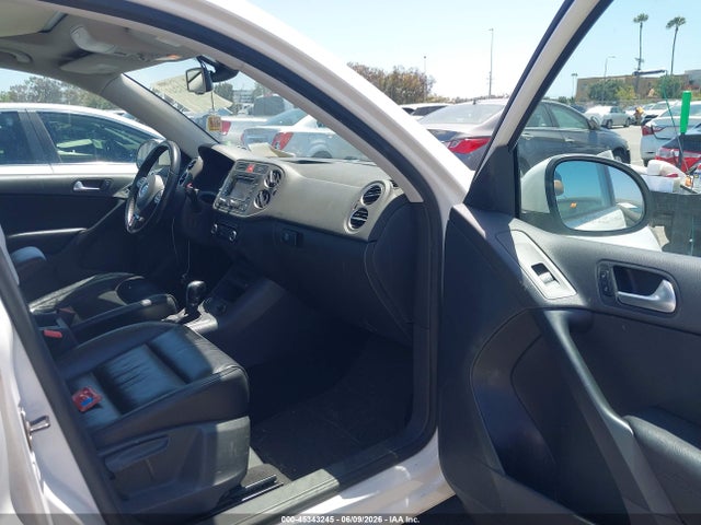 45343245 :رقم المزاد ، WVGBV7AX6BW534596 vin ، 2011 Volkswagen Tiguan Sel مزاد بيع