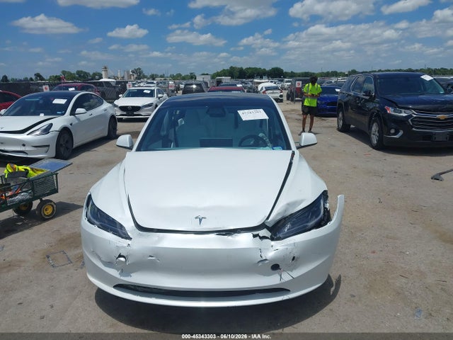 2025 Tesla Model 3 მანქანა იყიდება აუქციონზე, vin: 5YJ3E1EA0SF030786, აუქციონის ნომერი: 45343303