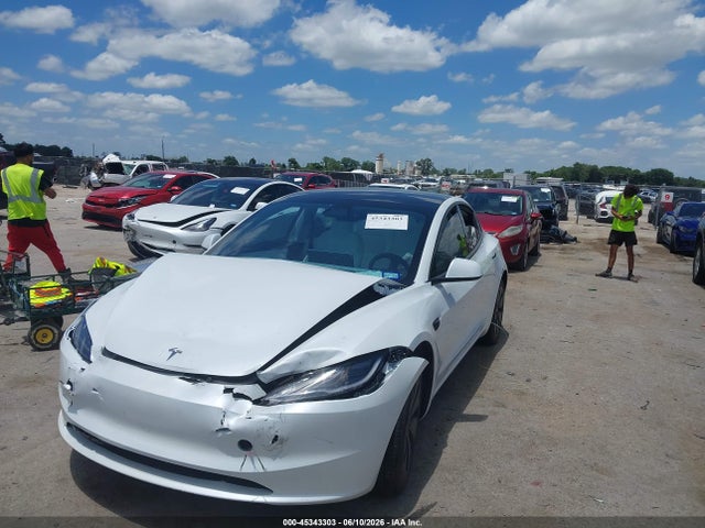 2025 Tesla Model 3 მანქანა იყიდება აუქციონზე, vin: 5YJ3E1EA0SF030786, აუქციონის ნომერი: 45343303