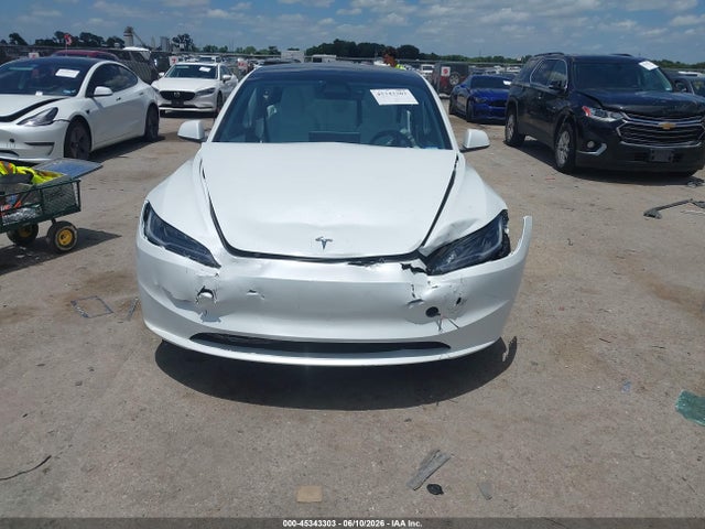 2025 Tesla Model 3 მანქანა იყიდება აუქციონზე, vin: 5YJ3E1EA0SF030786, აუქციონის ნომერი: 45343303