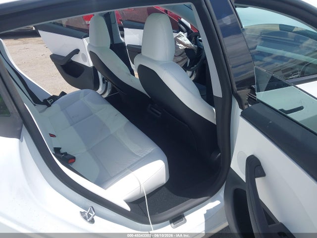 2025 Tesla Model 3 მანქანა იყიდება აუქციონზე, vin: 5YJ3E1EA0SF030786, აუქციონის ნომერი: 45343303