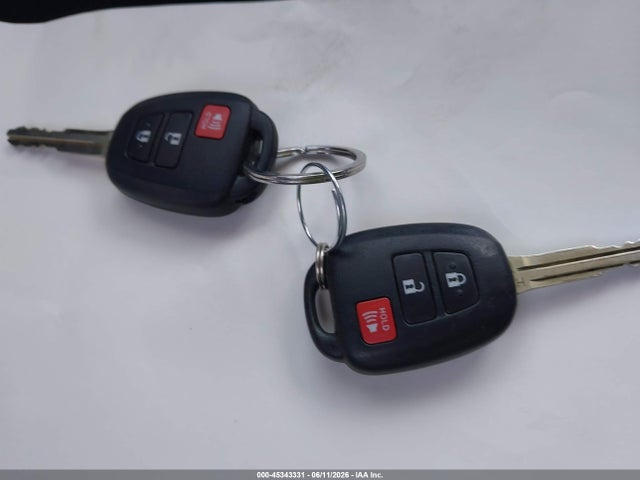 45343331 :رقم المزاد ، 2T3ZFREVXFW202136 vin ، 2015 Toyota Rav4 Le مزاد بيع