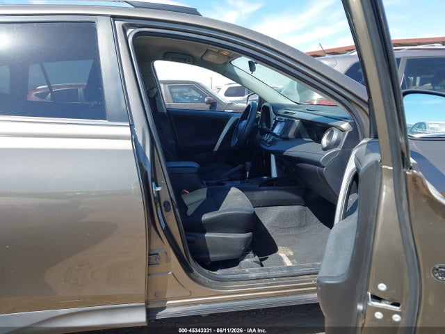 45343331 :رقم المزاد ، 2T3ZFREVXFW202136 vin ، 2015 Toyota Rav4 Le مزاد بيع