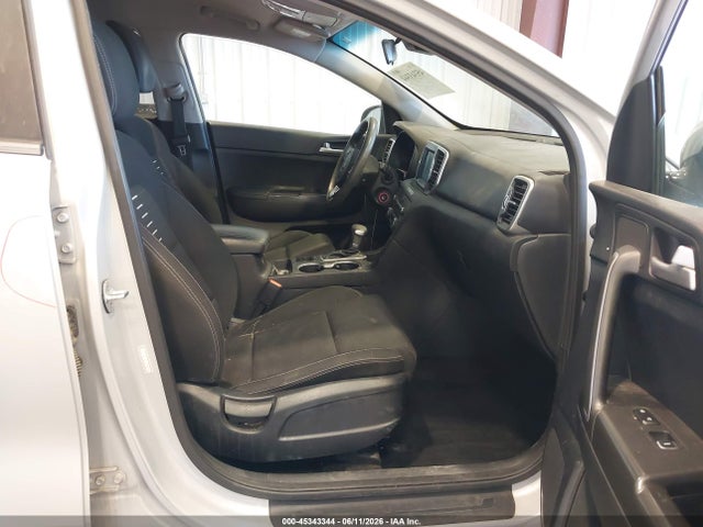 KIA Sportage Lx 2018 KNDPMCAC9J7354430 Image 5