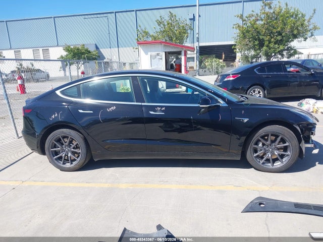 45343367 :رقم المزاد ، 5YJ3E1EA6KF306100 vin ، 2019 Tesla Model 3 Long Range/mid Range/standard Range/standard Range Plus مزاد بيع
