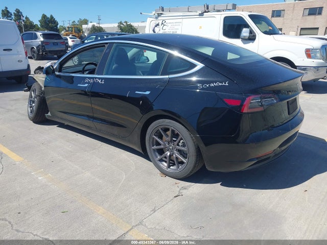 45343367 :رقم المزاد ، 5YJ3E1EA6KF306100 vin ، 2019 Tesla Model 3 Long Range/mid Range/standard Range/standard Range Plus مزاد بيع