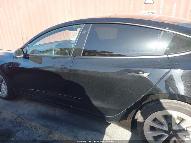 45343396 :رقم المزاد ، 5YJ3E1EA0MF096614 vin ، 2021 Tesla Model 3 Standard Range Plus Rear-wheel Drive مزاد بيع