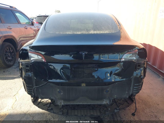 45343396 :رقم المزاد ، 5YJ3E1EA0MF096614 vin ، 2021 Tesla Model 3 Standard Range Plus Rear-wheel Drive مزاد بيع
