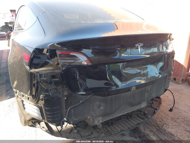 45343396 :رقم المزاد ، 5YJ3E1EA0MF096614 vin ، 2021 Tesla Model 3 Standard Range Plus Rear-wheel Drive مزاد بيع
