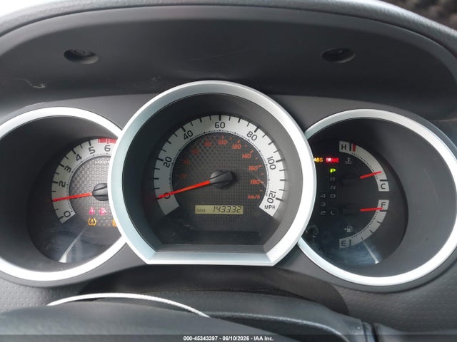 3TMLU4EN5FM184371 Toyota Tacoma Base V6