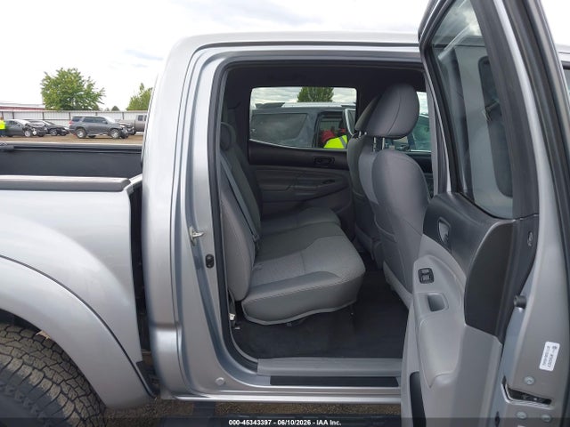 3TMLU4EN5FM184371 Toyota Tacoma Base V6