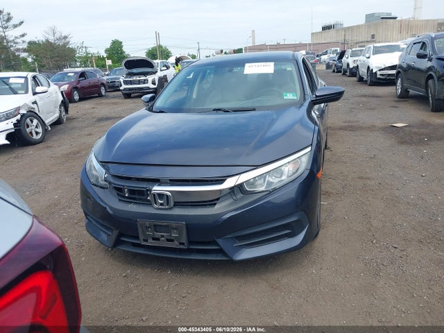 45343405 :رقم المزاد ، 2HGFC2F54JH535704 vin ، 2018 Honda Civic Lx مزاد بيع