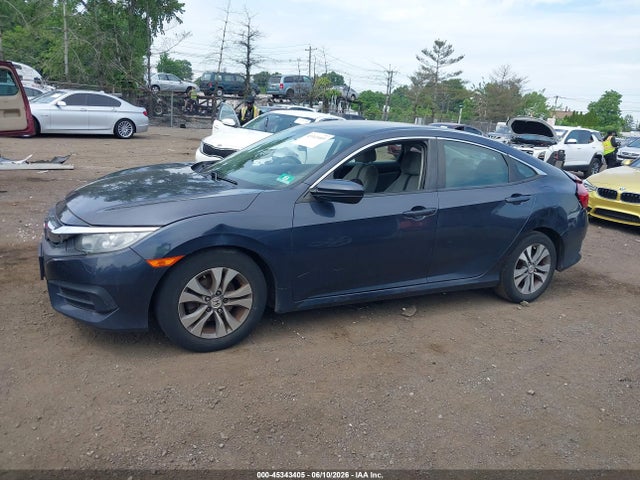 45343405 :رقم المزاد ، 2HGFC2F54JH535704 vin ، 2018 Honda Civic Lx مزاد بيع