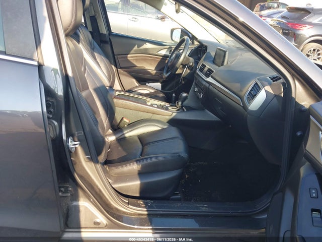 2018 Mazda Mazda3 Touring მანქანა იყიდება აუქციონზე, vin: 3MZBN1V34JM210101, აუქციონის ნომერი: 45343419